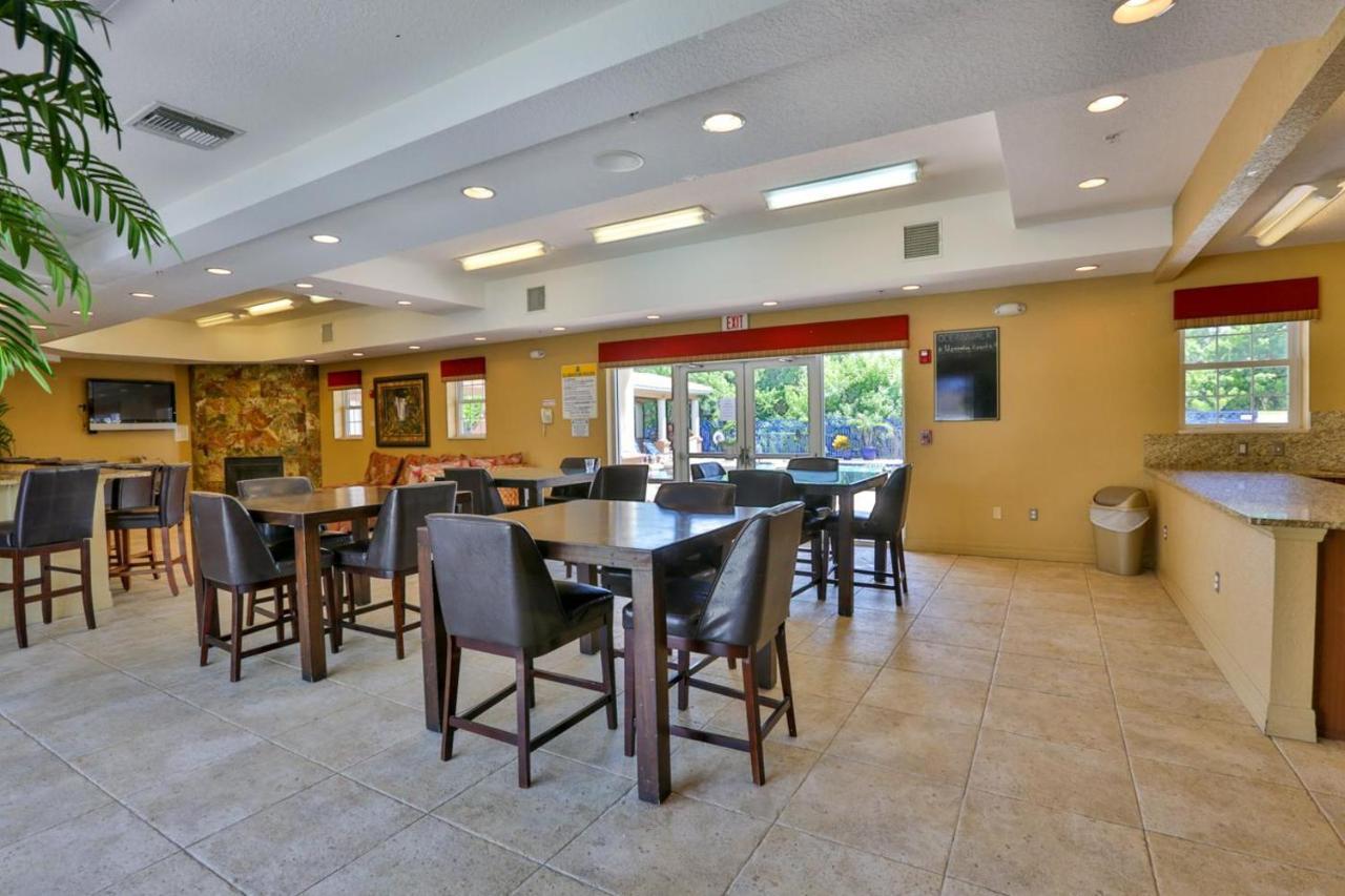 3 Bedroom 2 Bath Oceanwalk Condo With Estuary Views New Smyrna Beach Dış mekan fotoğraf